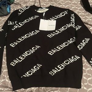 Balenciaga sweater brand new never worn